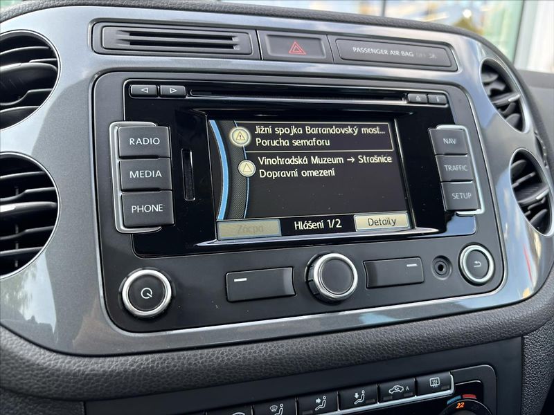 Volkswagen Tiguan 2,0 TSi 4x4 AT R-Line TOP STAV - fotka 22 z 40