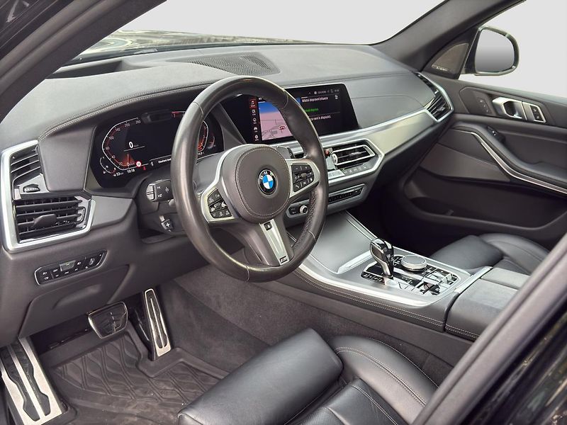 BMW X5 xDrive40i - fotka 9 z 22