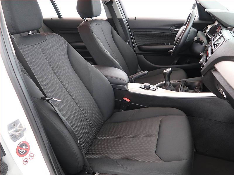 BMW Řada 1 (2015) 116d, Serv.kniha, Tempomat - fotka 9 z 18