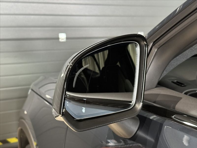 Volvo XC40 (2026) 2,0 B4  Ultra - fotka 10 z 33