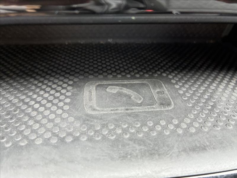 Volkswagen Passat 2,0 TAŽNÉ,IQ LIGHT,KAMERA - fotka 14 z 32