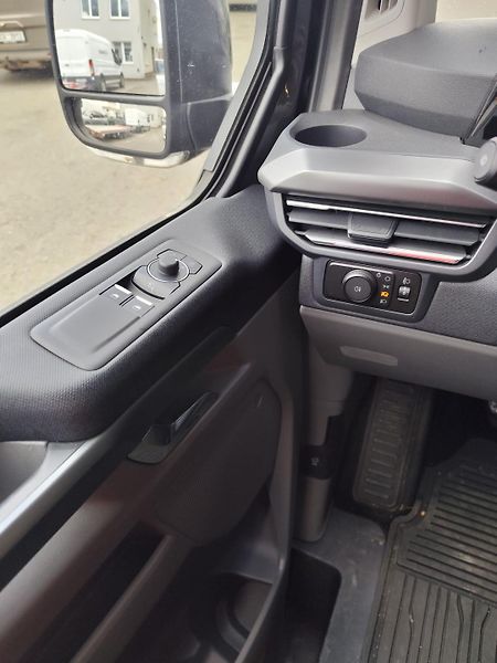 Ford Tourneo Custom (2024) 2.0 EcoBlue, 8st.aut., L2 - fotka 8 z 8