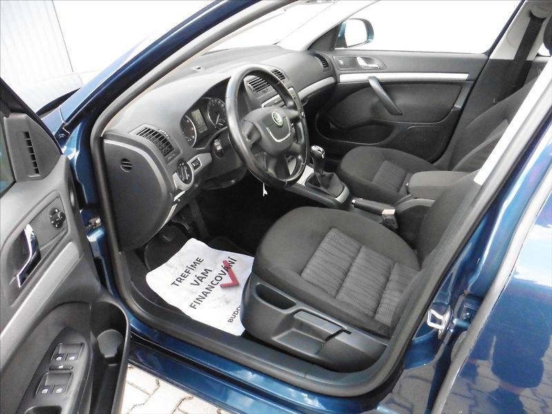 Škoda Octavia 1,4 II Combi 1.4 TSi Elegance - fotka 9 z 12