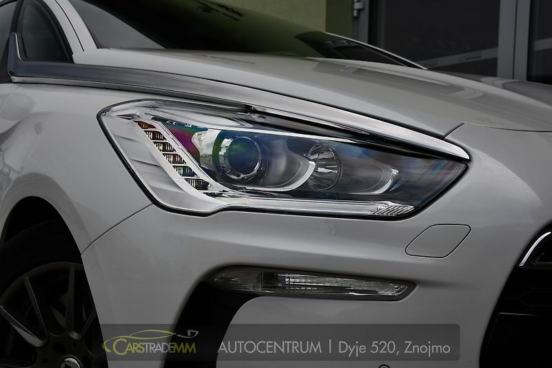 Citroën DS5 2.0HDi PANORAMA KESSY - fotka 45 z 46