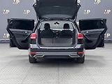 Volkswagen Golf (2017) VII 1.4TSi MAN Highline, RZV - náhled 12