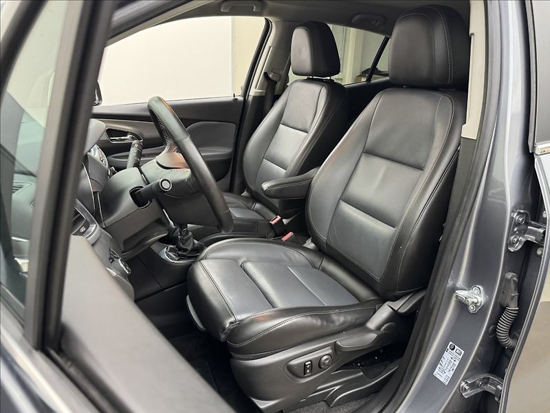 Opel Mokka 1,6 i COSMO KŮŽE VÝHŘEV KAMERA - fotka 24 z 32