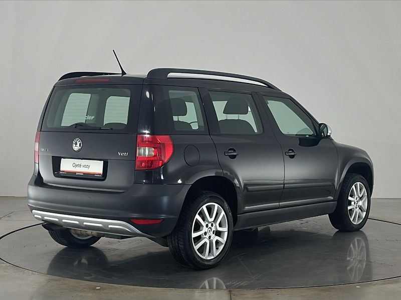 Škoda Yeti Ambition 4x4 - fotka 2 z 25