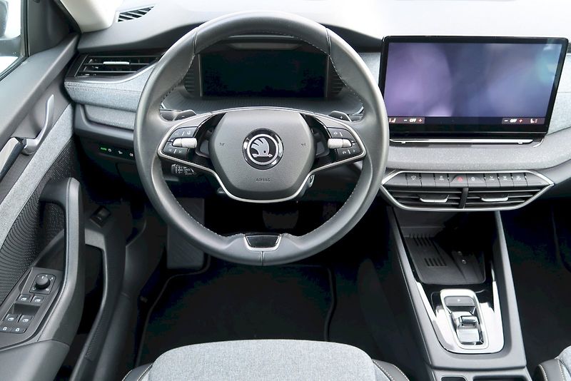 Škoda Octavia (2024) Top Selection 2.0 TDI 110 kW D - fotka 22 z 28