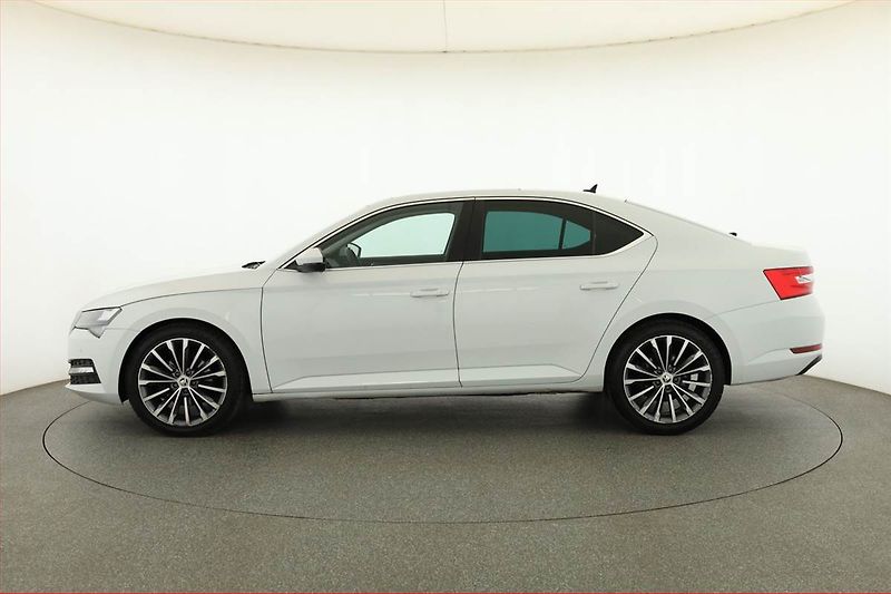 Škoda Superb (2019) 2.0 TDI, Automat, Tempomat - fotka 3 z 19