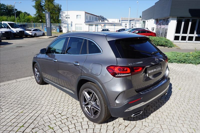 Mercedes-Benz GLA 2,0 200 d 4MATIC, CZ 1. Majite - fotka 5 z 18