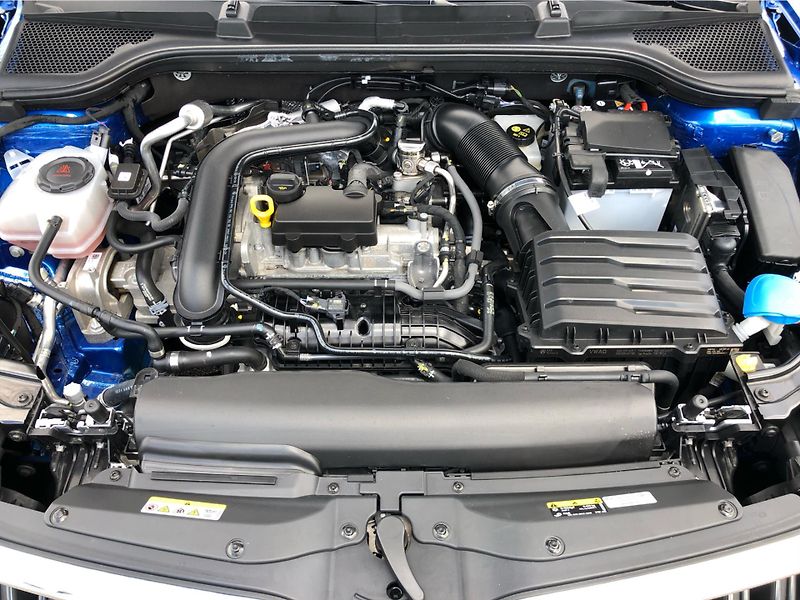 Škoda Kamiq 1.0 TSi DSG 7st. TOP SELECTION - fotka 28 z 28