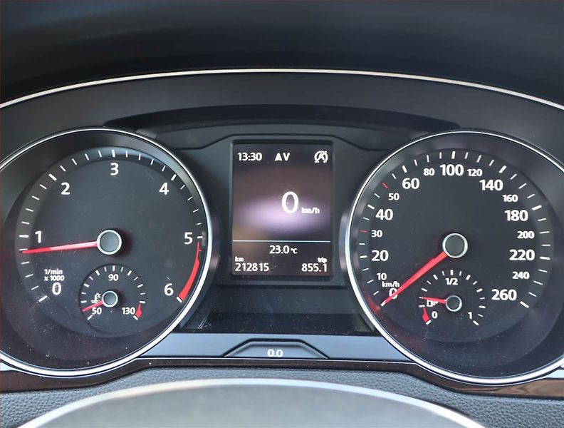 Volkswagen Passat (2019) 2.0 TDI, Navi, Tempomat - fotka 11 z 18