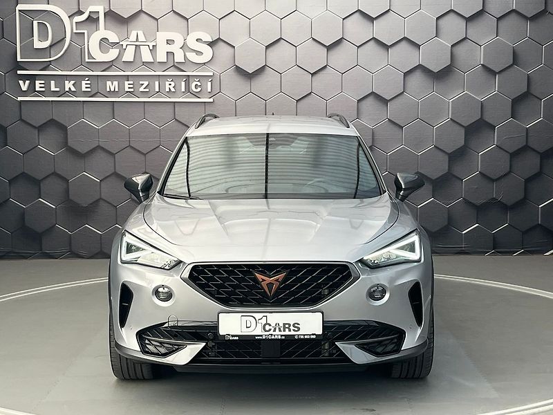 Cupra Formentor 2.0 TSi 140kW DSG 4x4 ČR 1.maj - fotka 7 z 87