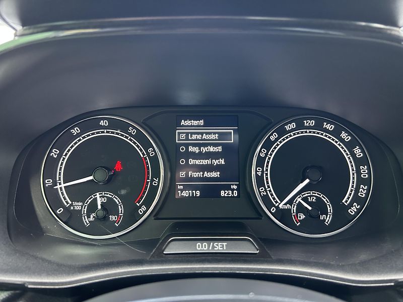 Škoda Fabia (2022) 1.0 MPi 59 KW pravidelný servi - fotka 26 z 30