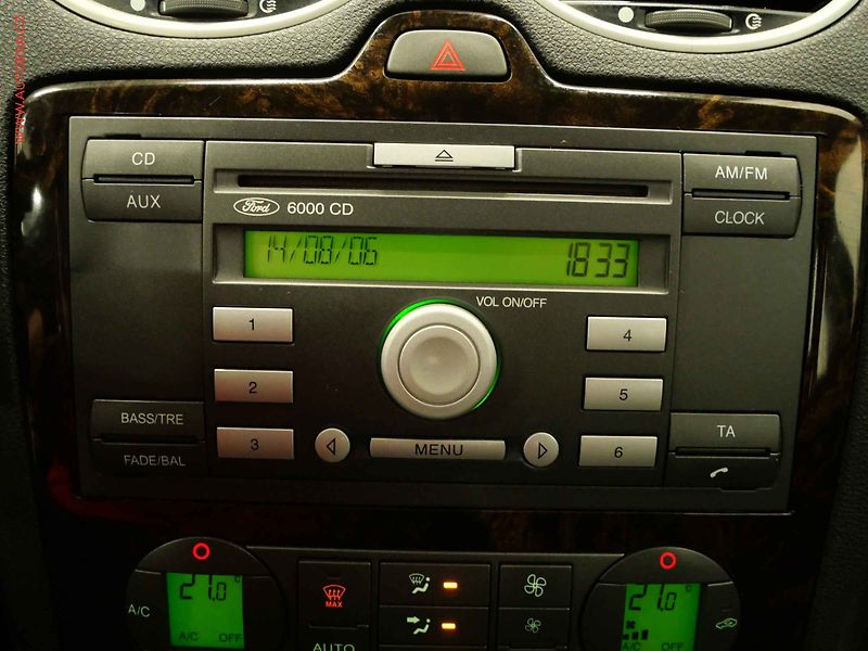 Ford Focus (2006) 1.8TDCi, AC, temp - fotka 17 z 20