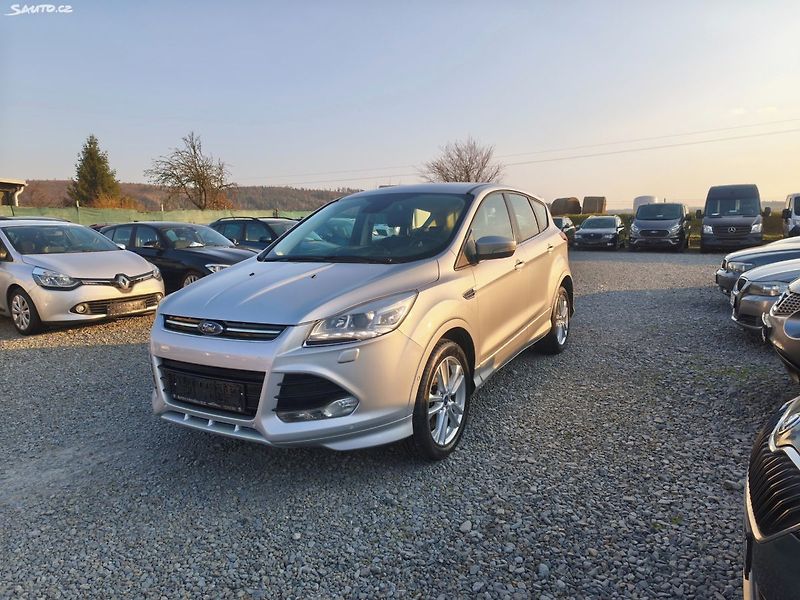Ford Kuga (2016) - fotka 3 z 39