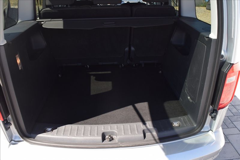 Volkswagen Caddy 2,0 TDI 75KW ODPOČET 2XPNEU - fotka 25 z 50