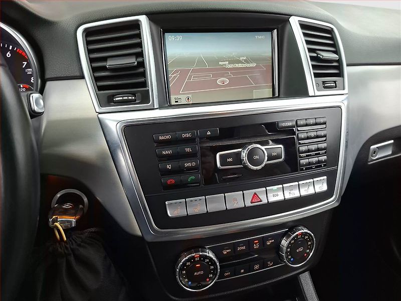 Mercedes-Benz Třídy M (2013) ML 350, 4X4, Automat, Kůže - fotka 12 z 22