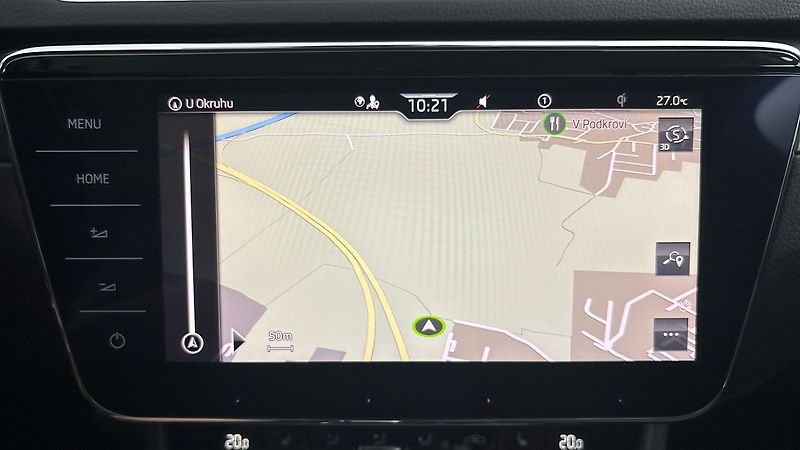 Škoda Superb 2.0 TDI DSG 4x4 Style Combi - fotka 31 z 32