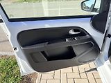 Volkswagen e-up! 64kW KAMERA - náhled 9