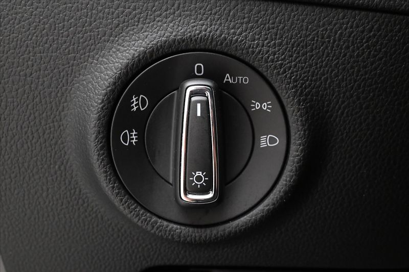 Škoda Superb 2,0 TDI 110kW Style DSG Záruka - fotka 26 z 31