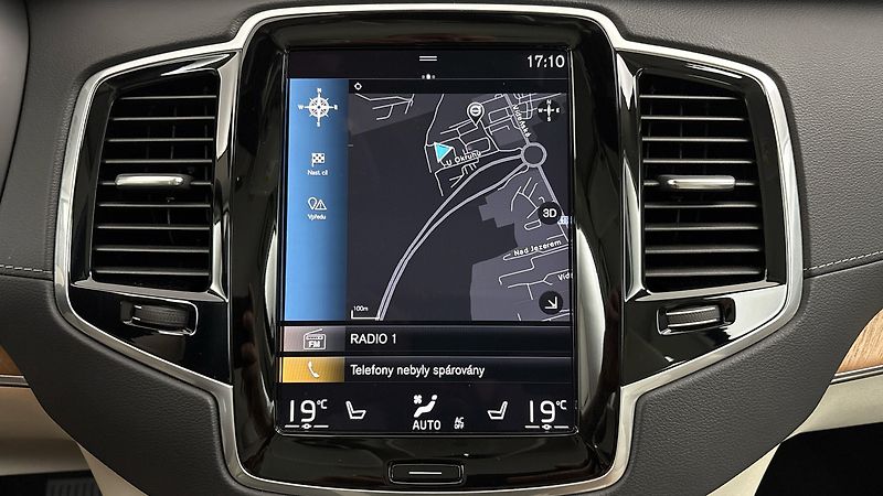 Volvo XC90 2.0 B5 AUT AWD Inscription - fotka 29 z 32