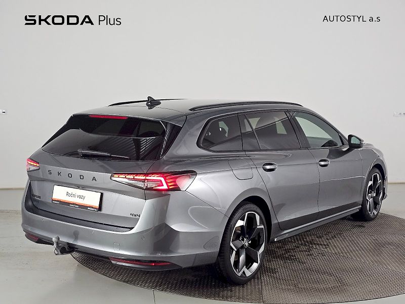 Škoda Superb (2025) 2.0TDi 142kW 4x4 SPORTLINE WEB - fotka 2 z 30