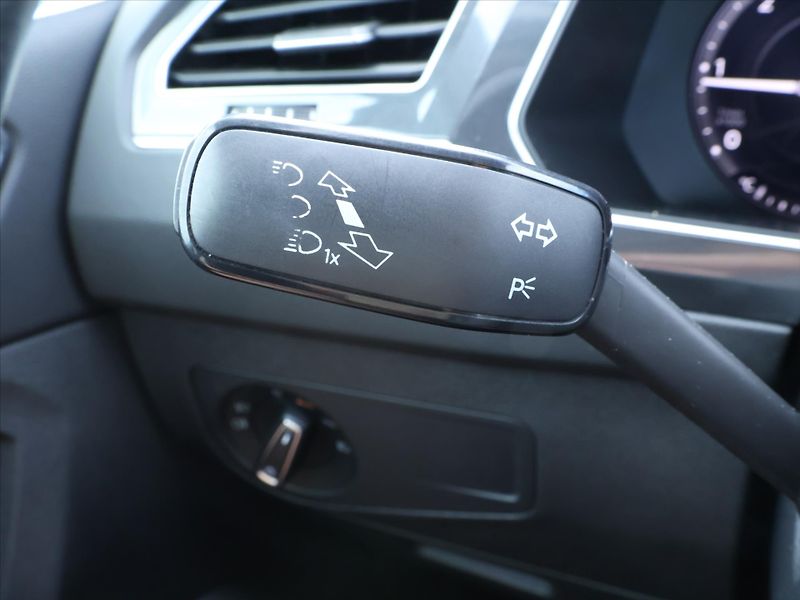 Volkswagen Tiguan 2,0 TDI 110kW 4M DSG Highline - fotka 19 z 32