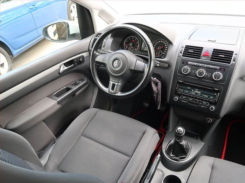 Volkswagen Touran (2015) 1.2 TSI, Serv.kniha, Tempomat - fotka 7 z 18