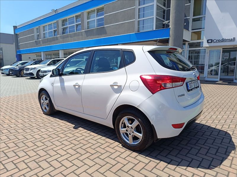 Hyundai ix20 1,4 CRDi - fotka 8 z 18