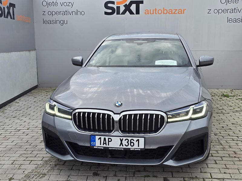 BMW Řada 5  520d xDrive (140 kW) 4x4 AUT - fotka 2 z 8