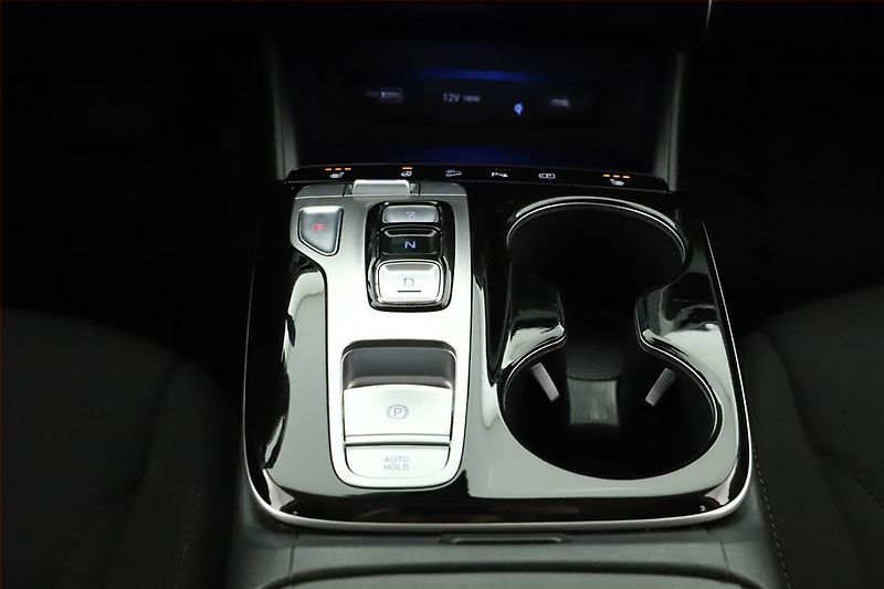 Hyundai Tucson (2021) 1.6 T-GDI 48V MHEV - fotka 10 z 19