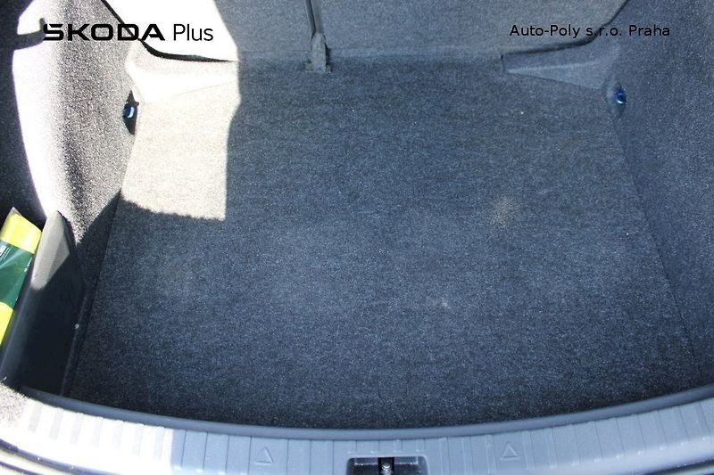 Škoda Scala (2024) Top Selection 1,0 TSI 85kW - fotka 23 z 25