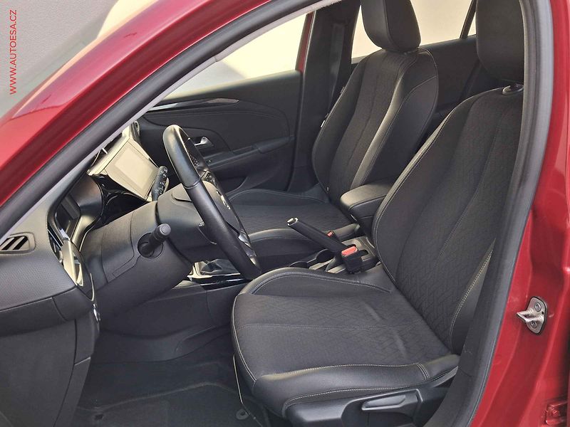 Opel Corsa (2021) 1.2T, Elegance, navi, kamera - fotka 9 z 18
