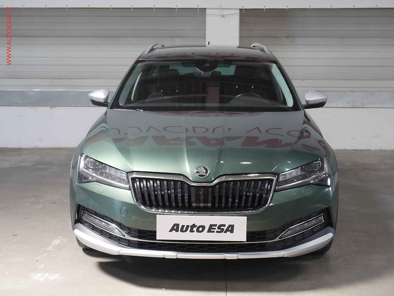 Škoda Superb (2020) 2.0 TDI 4x4, Scout, DSG, LED - fotka 2 z 24