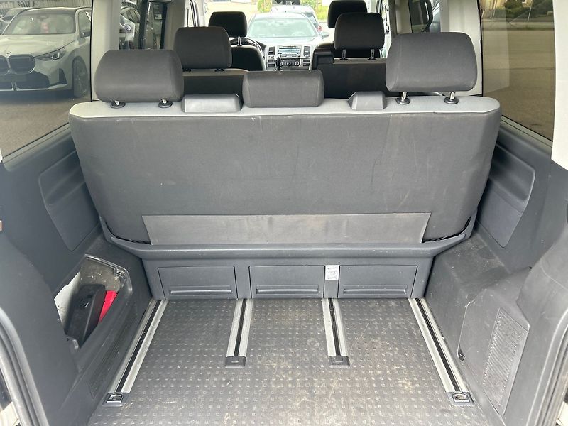 Volkswagen Multivan (2013) 2,0TDI 103kw DSG Starline - fotka 6 z 8