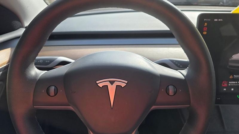 Tesla Model Y (2023) LR AWD Berlin Záruka SoH 92,9% - fotka 19 z 39