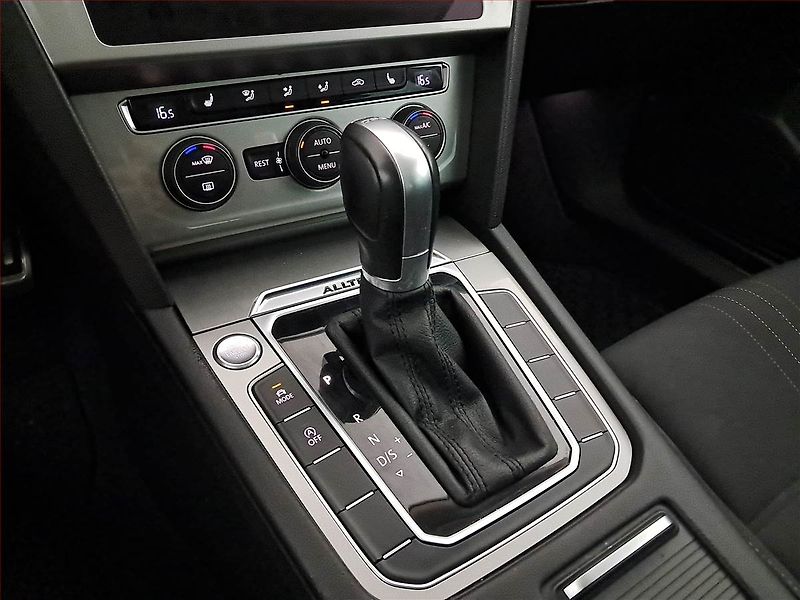 Volkswagen Passat (2018) Alltrack 2.0 TDI, 4X4 - fotka 17 z 18