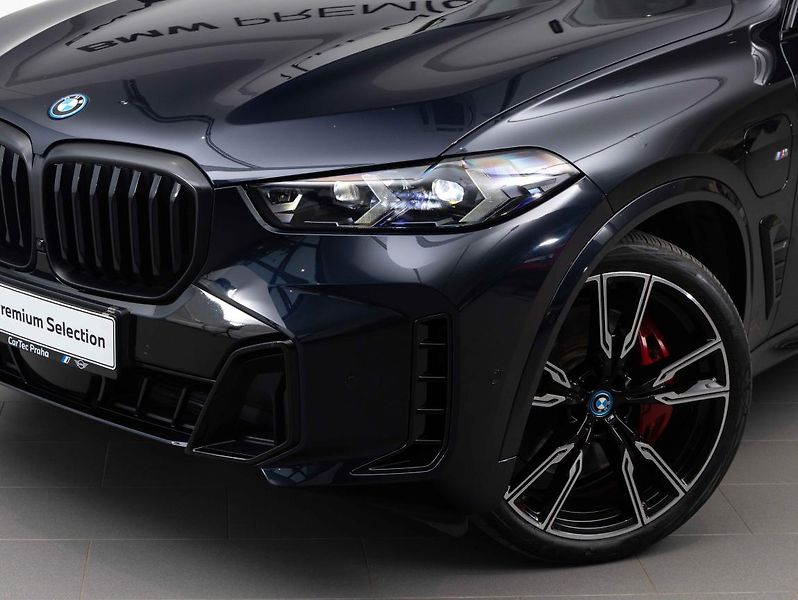 BMW X5 xDrive50e - fotka 7 z 23
