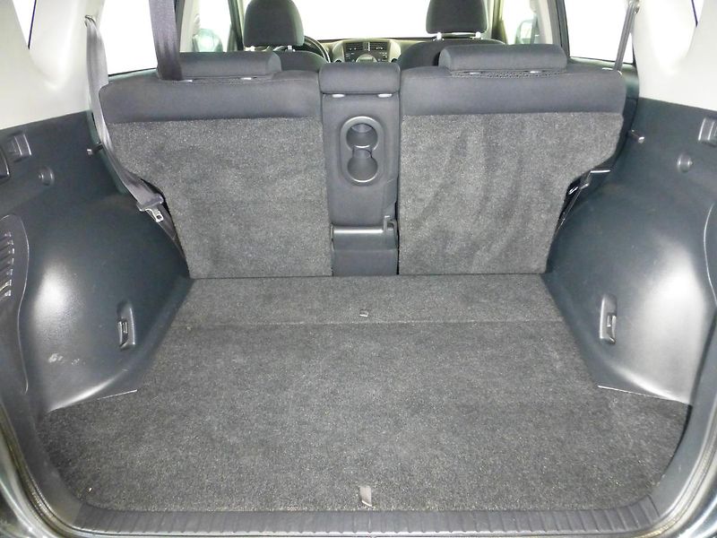 Toyota RAV4 (2009) 2,2 D-4D*ALU**TAŽNÉ**4X4 - fotka 24 z 25