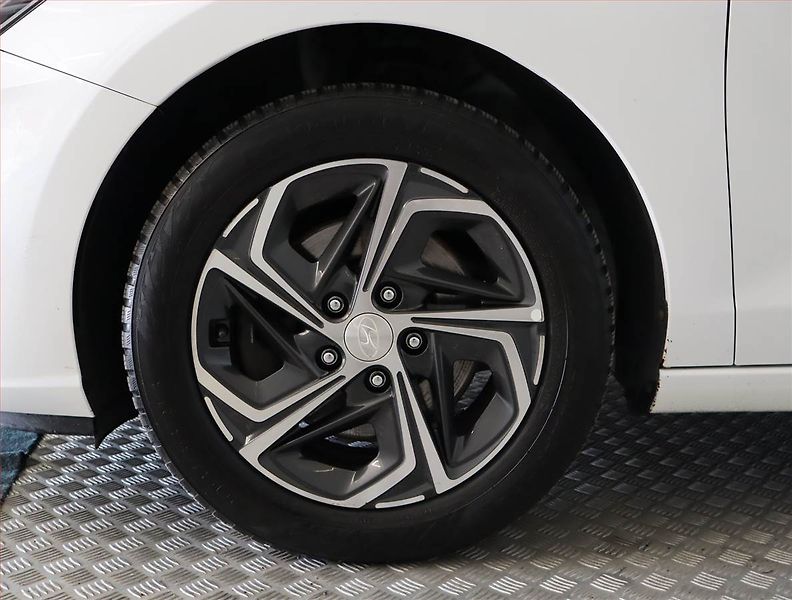 Hyundai i30 (2021) 1.6 CRDi, ČR,1.maj, Serv.kniha - fotka 15 z 23