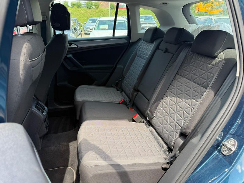 Volkswagen Tiguan 1.5TSI 110kW DSG - fotka 17 z 21