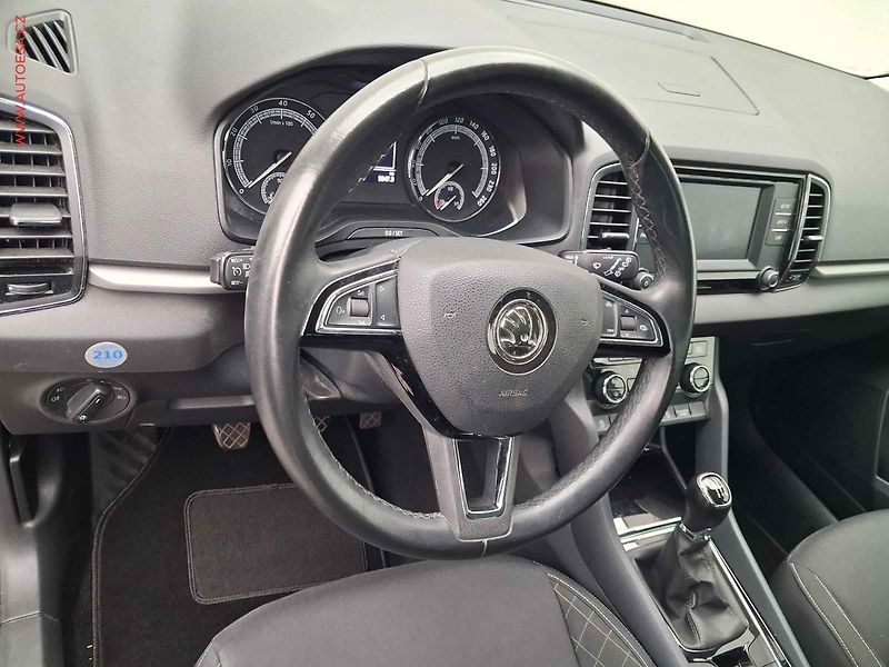 Škoda Karoq (2018) 1.0 TSi, Ambition, park.čidla - fotka 12 z 16