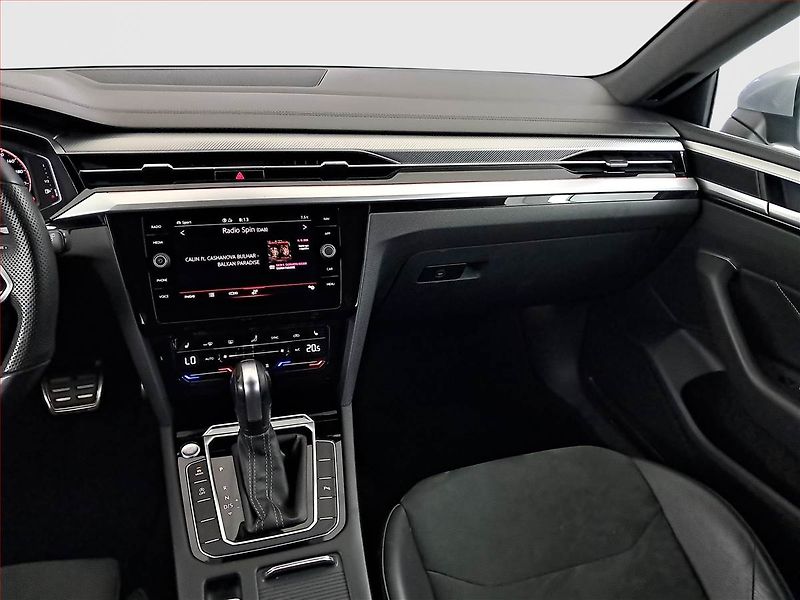 Volkswagen Arteon (2021) R-line 2.0 TDI 4Motion - fotka 8 z 23