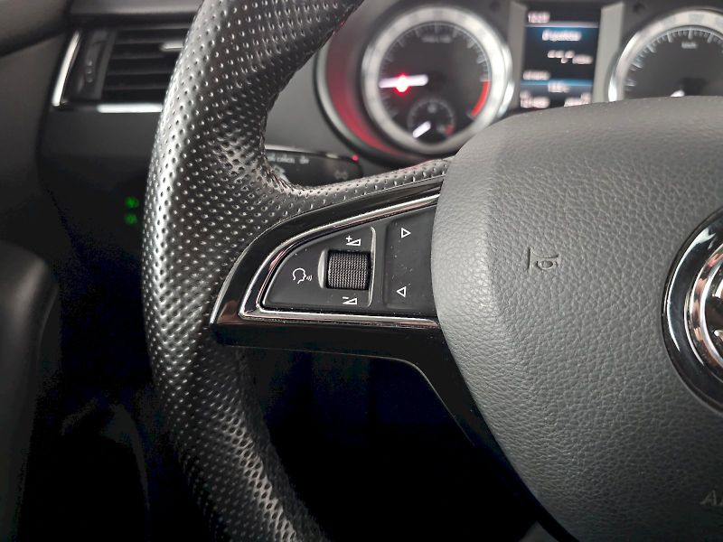 Škoda Octavia (2018) 1.6TDI 85kW  STYLE - fotka 9 z 26