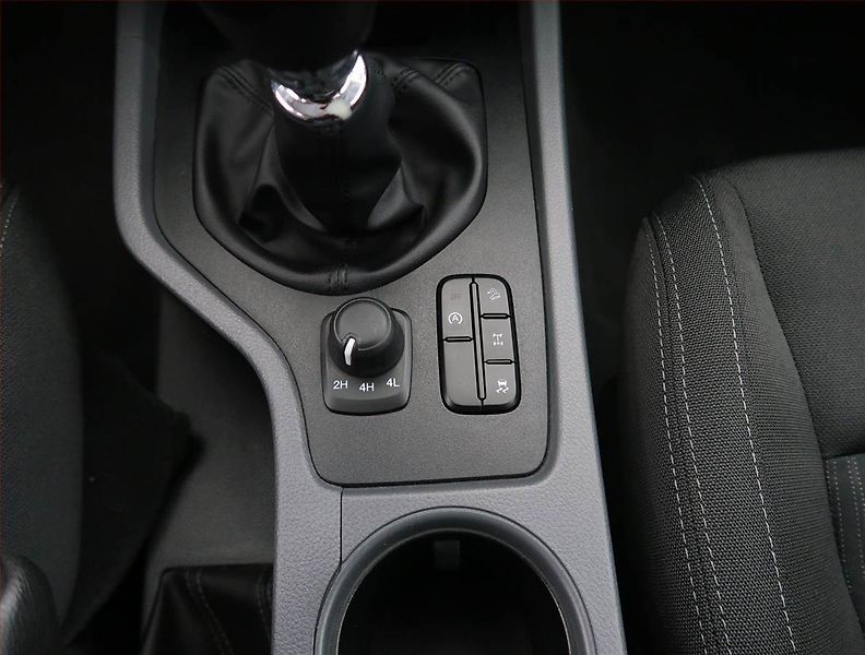 Ford Ranger (2019) XLT 2.2 TDCi, klima - fotka 15 z 21