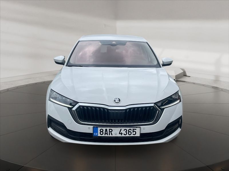 Škoda Octavia 2,0 TDI 85 Ambition - fotka 2 z 11