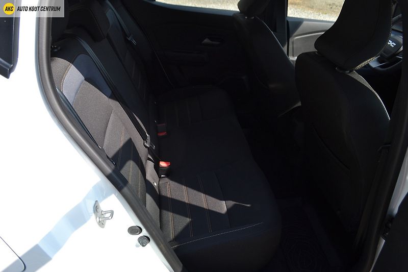 Dacia Sandero Stepway Expression TCe 110 - fotka 14 z 42