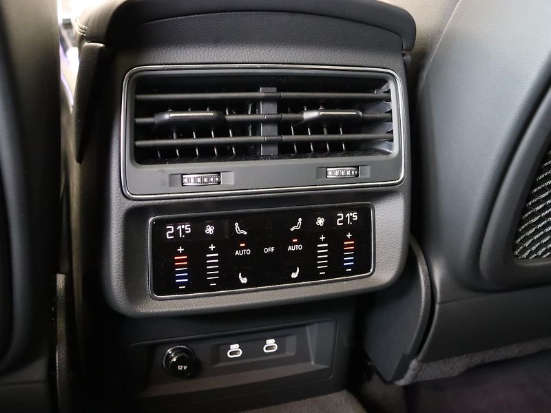 Audi Q7 Sline TDI quattro tiptronic - fotka 25 z 31