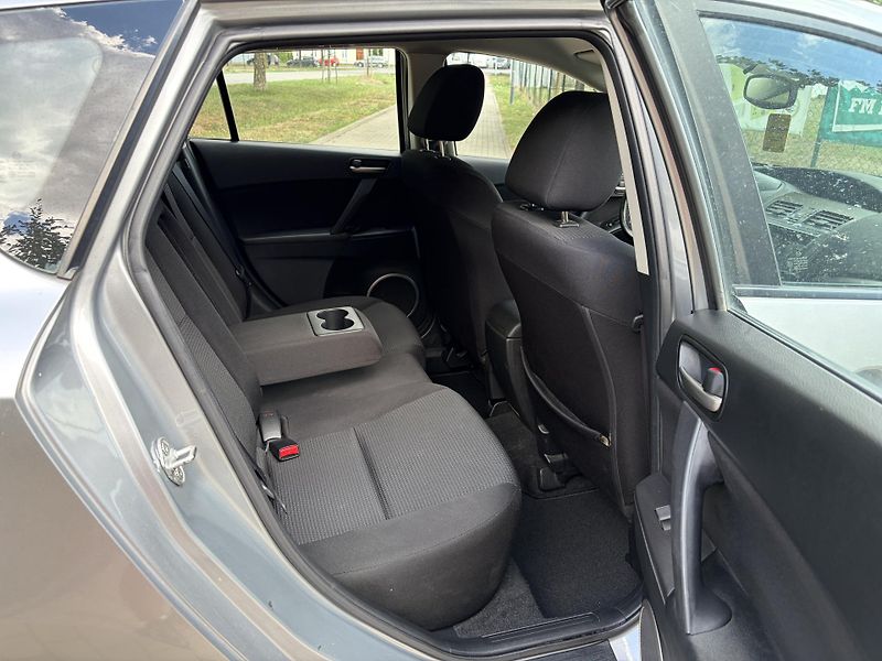 Mazda 3 2.0 Sport Edition - fotka 22 z 32